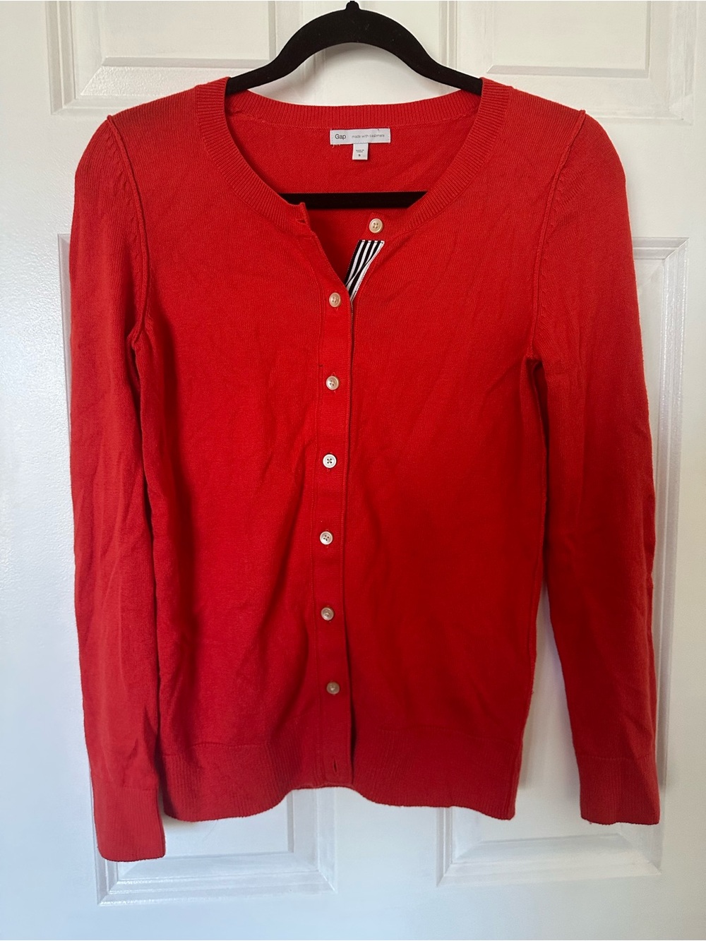 GAP Women’s Bright Red Button-Front Cotton Cardigan